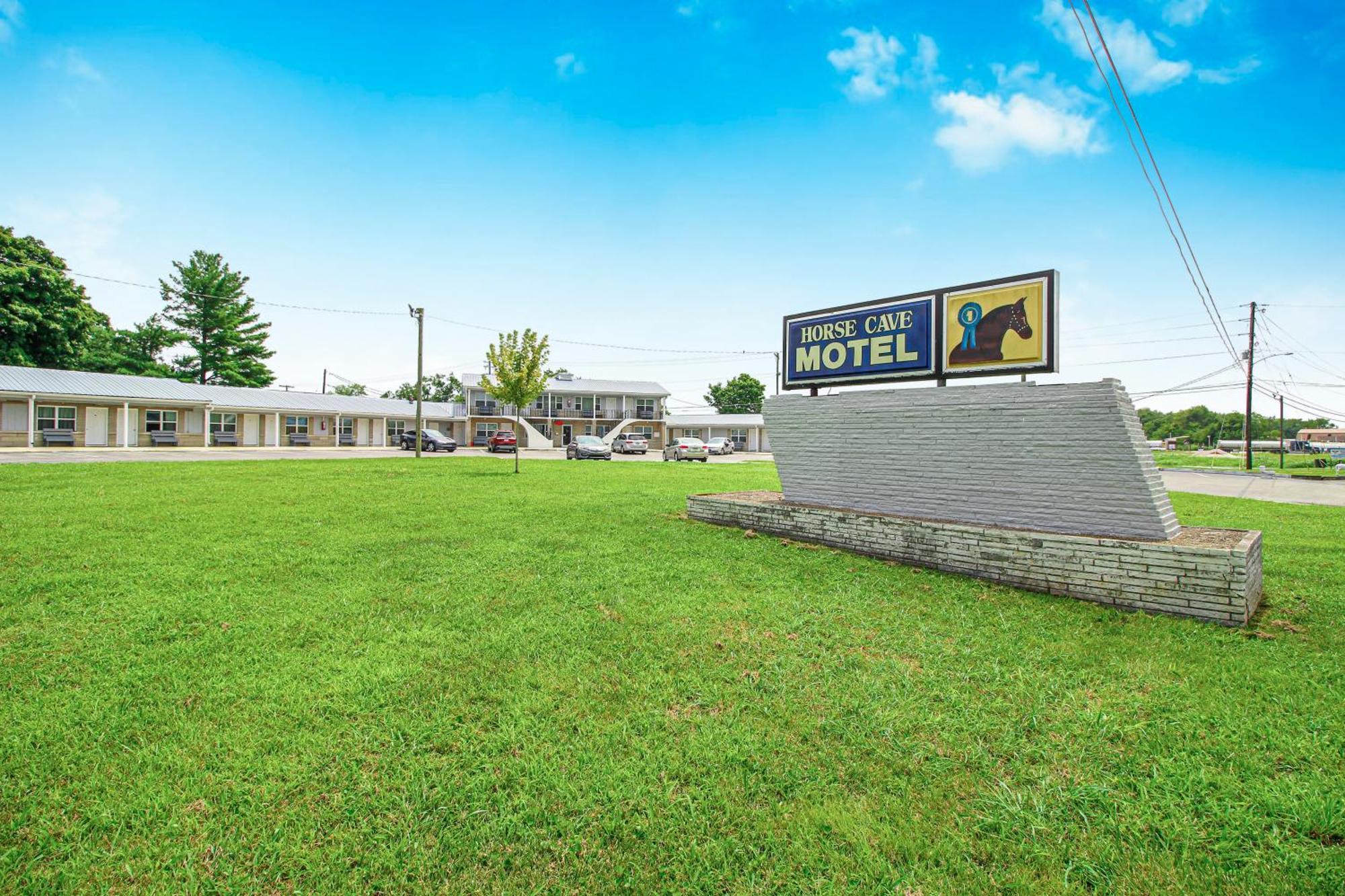 Horse Cave Motel Bagian luar foto
