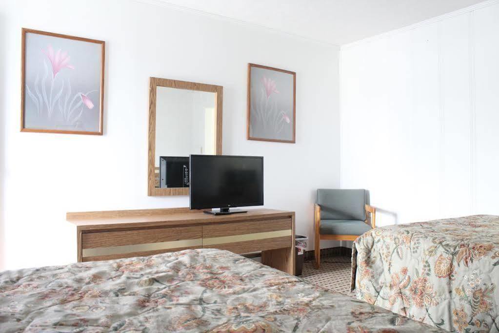 Horse Cave Motel Bagian luar foto