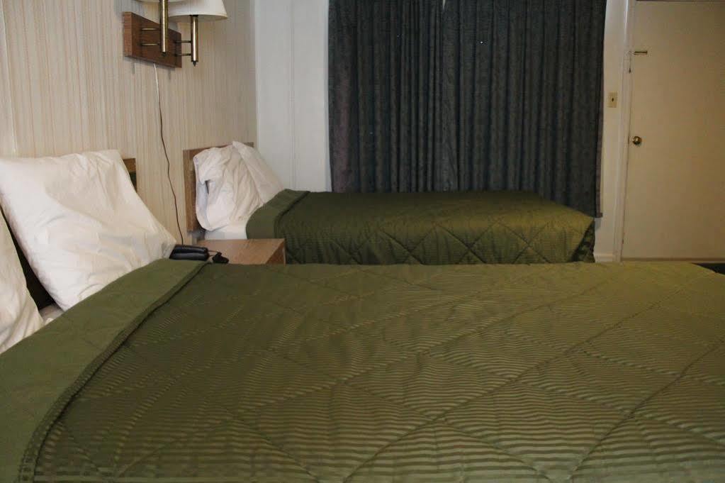 Horse Cave Motel Bagian luar foto