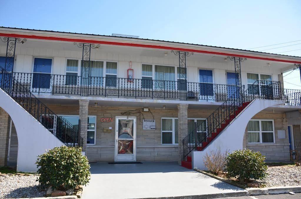 Horse Cave Motel Bagian luar foto